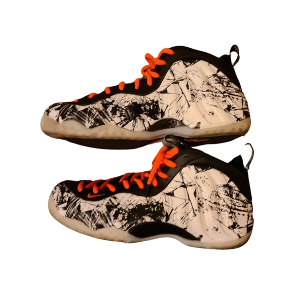 nike foamposite shattered backboard